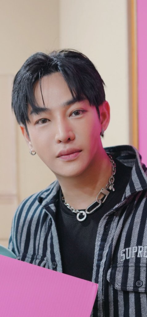 Threep52401097's tweet photo. ใครกระพริบตาก่อนแพ้ปะ
@peckpalit

#เป๊กผลิตโชค https://t.co/lLExEqnLSk