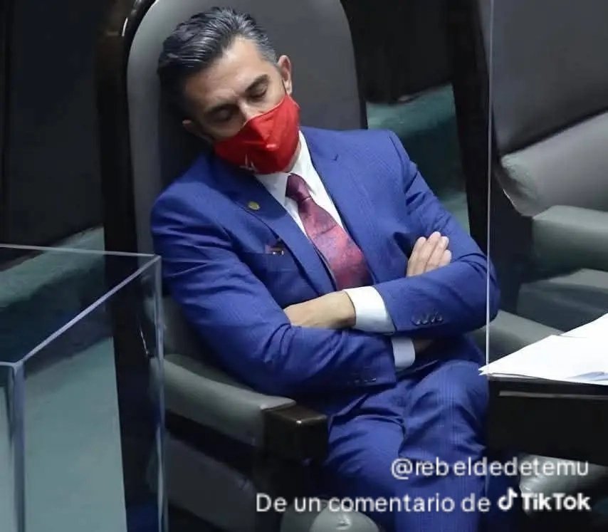 LaPerruna Castañeda tweet media