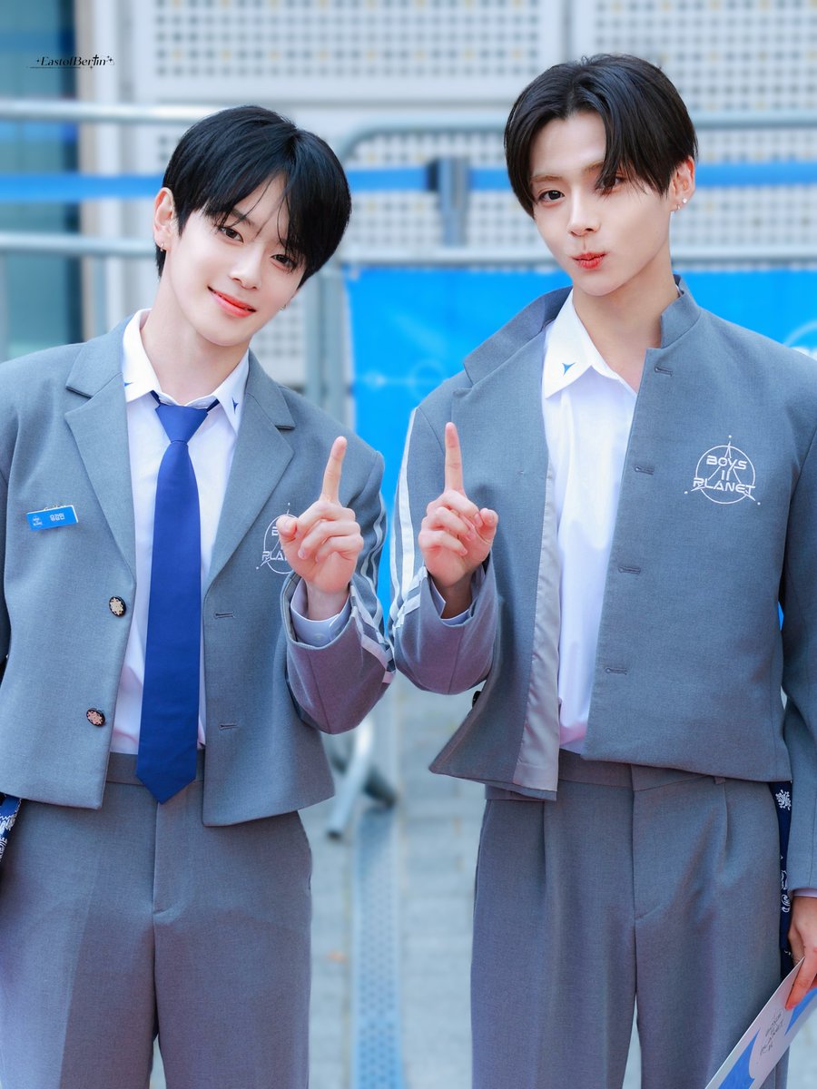 EastofBerlin_ tweet media