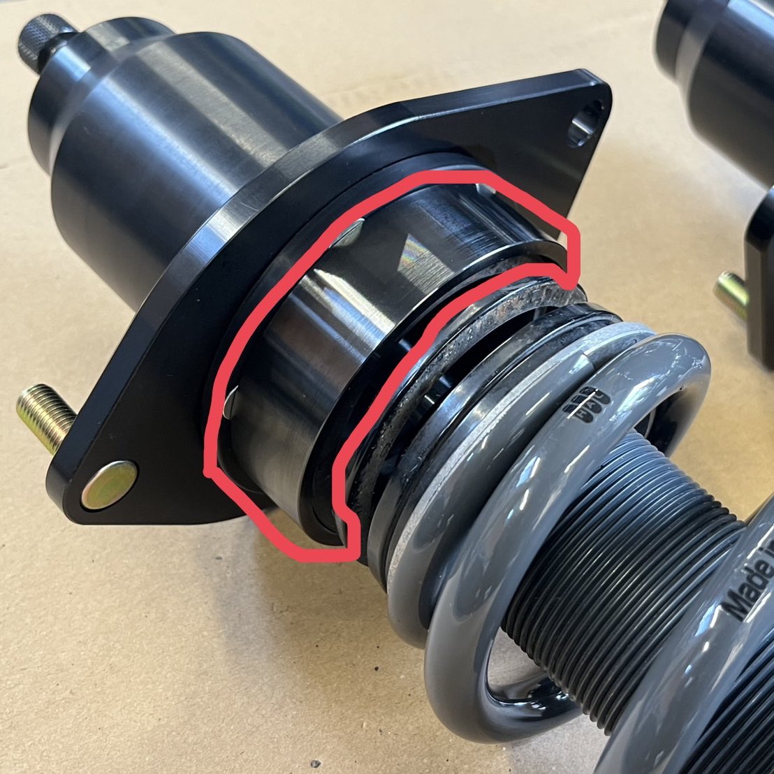 カーミットベース tweet media