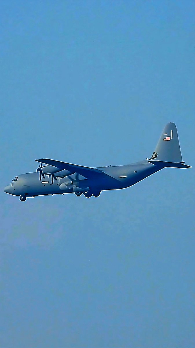 LebanonJets's tweet image. 1month/25year #UnitedStates USAF C130 callsign #CROME44 into Hamat AirBase north Lebanon at 7am this morning from unknown, no reg/tracking hex (ADSB or mode-s).
Monthly US arrivals record was set at 15 in January, February down to 9 &amp;amp; March only 1