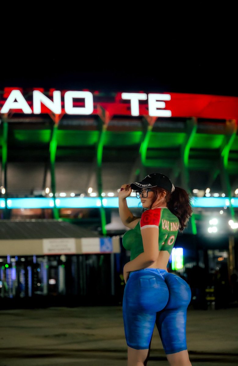 Karina09 tweet media