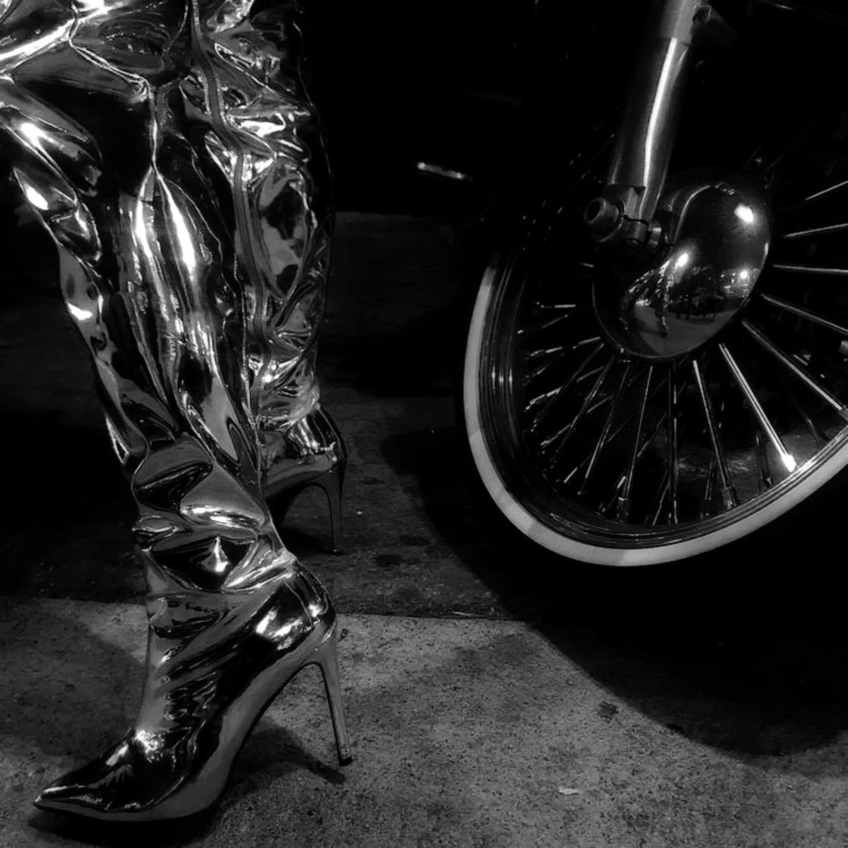 𐚁₊⊹⚡︎ tweet media