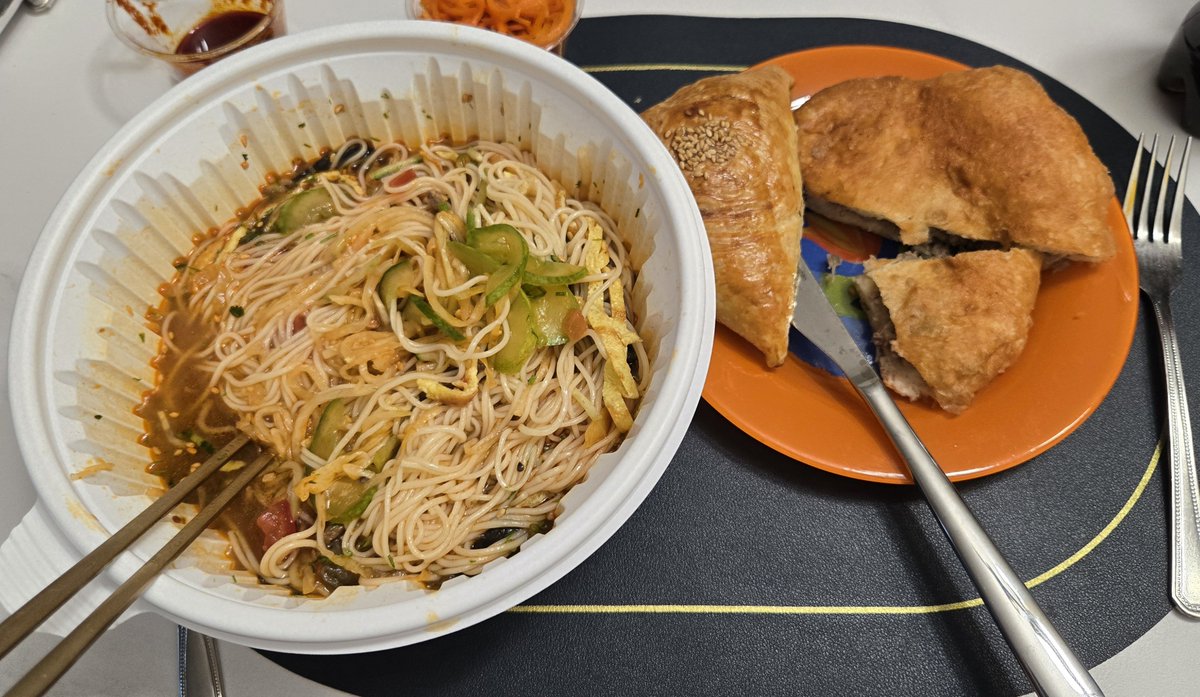 젤리(상태:냥신병자) tweet media