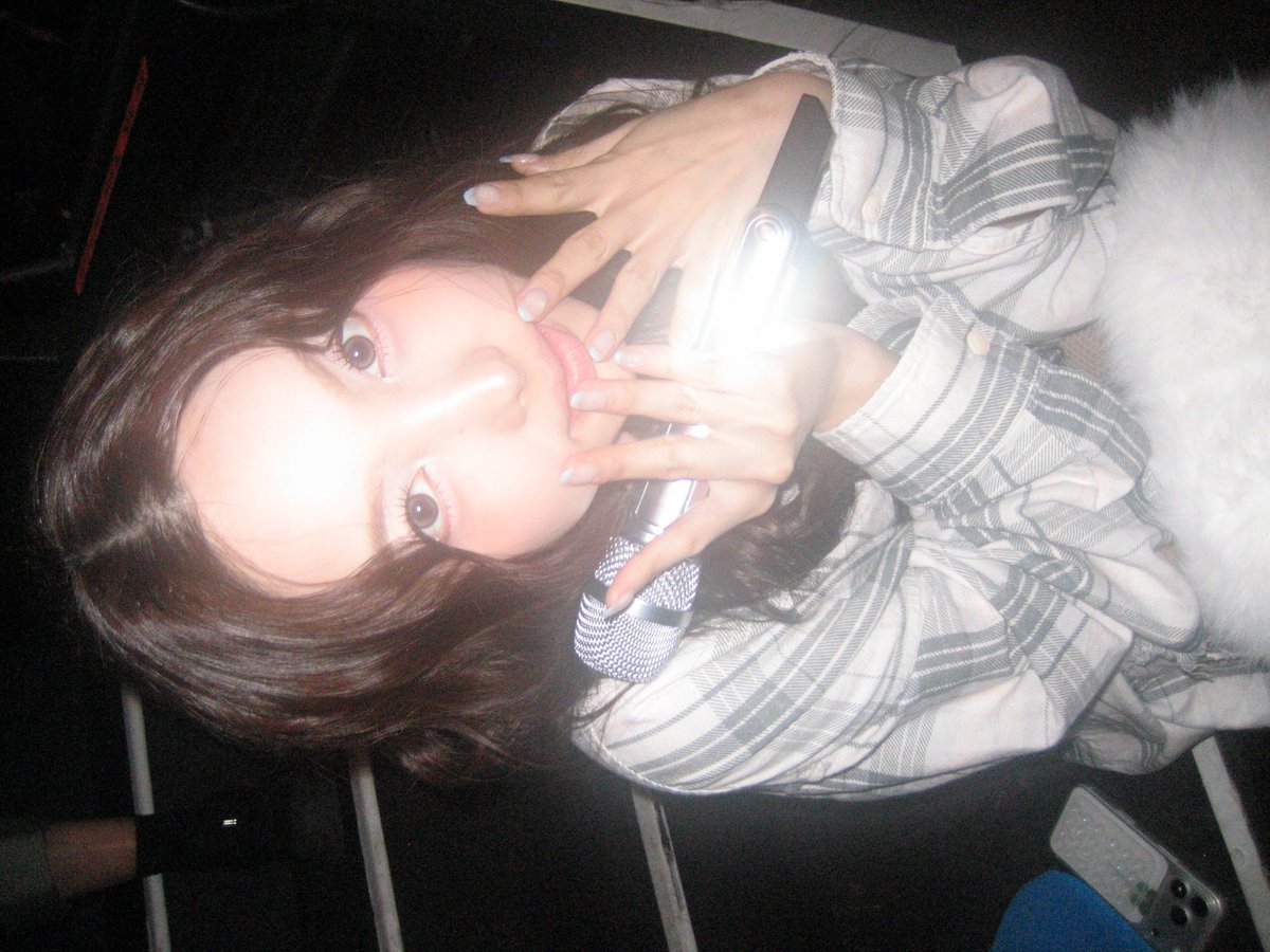 나연🫧 tweet media