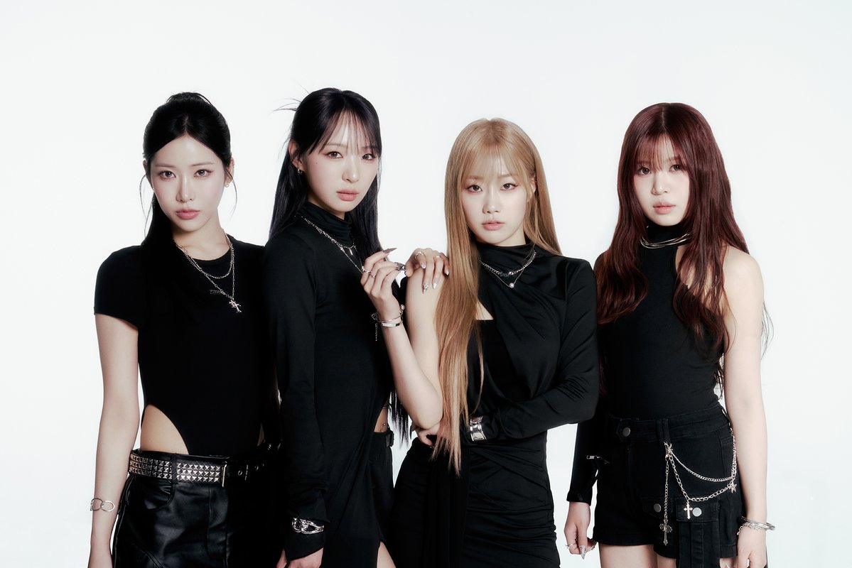 loveone_official tweet media