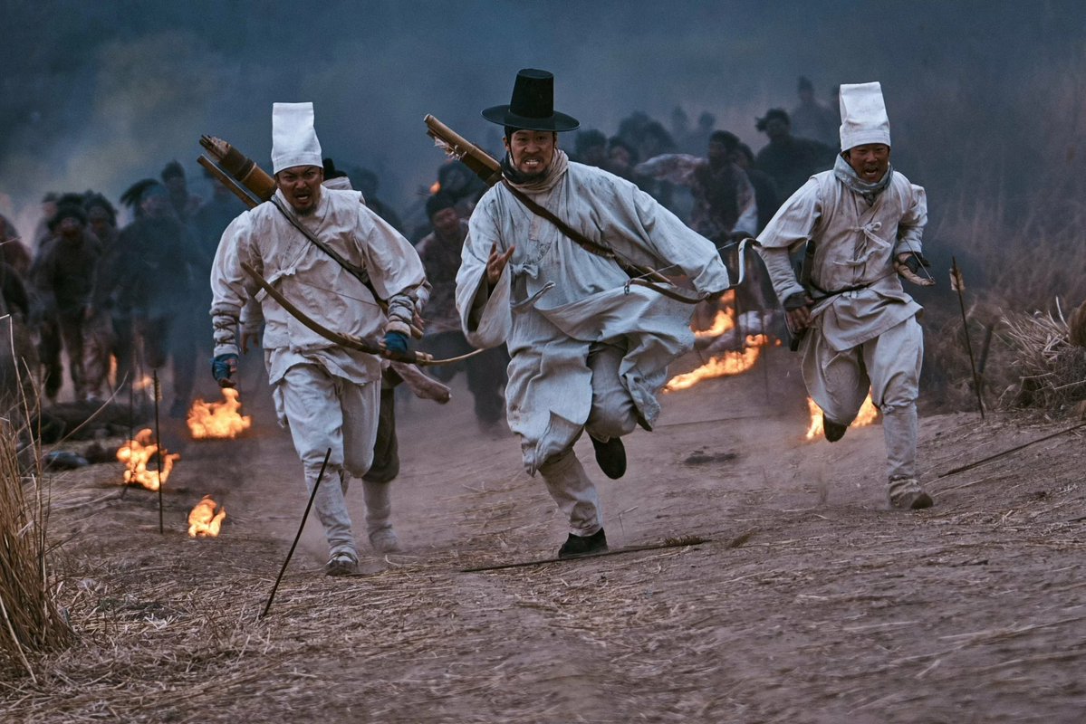 Ёж на крыше 🦔 tweet media