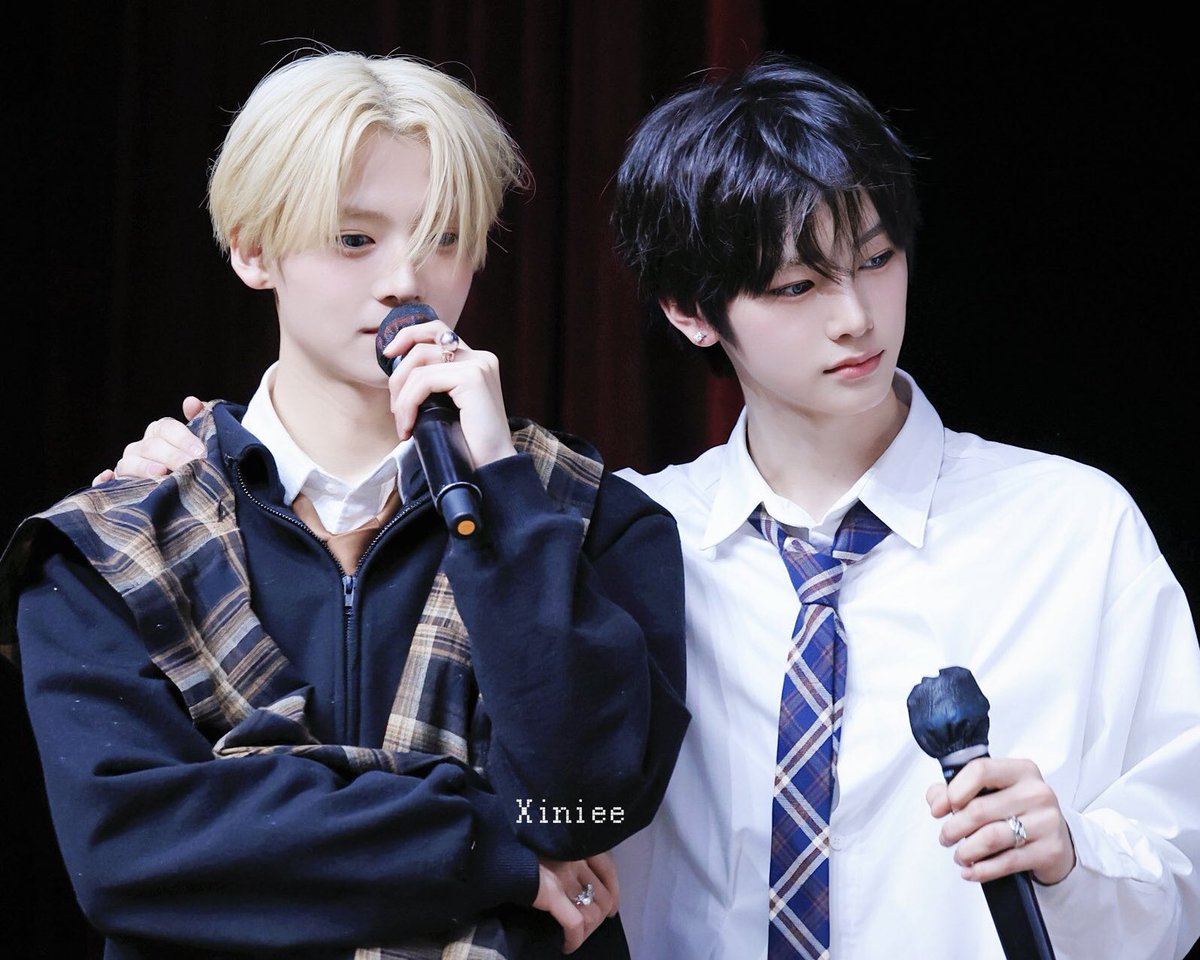 ໒꒱⋆꙳ tweet media