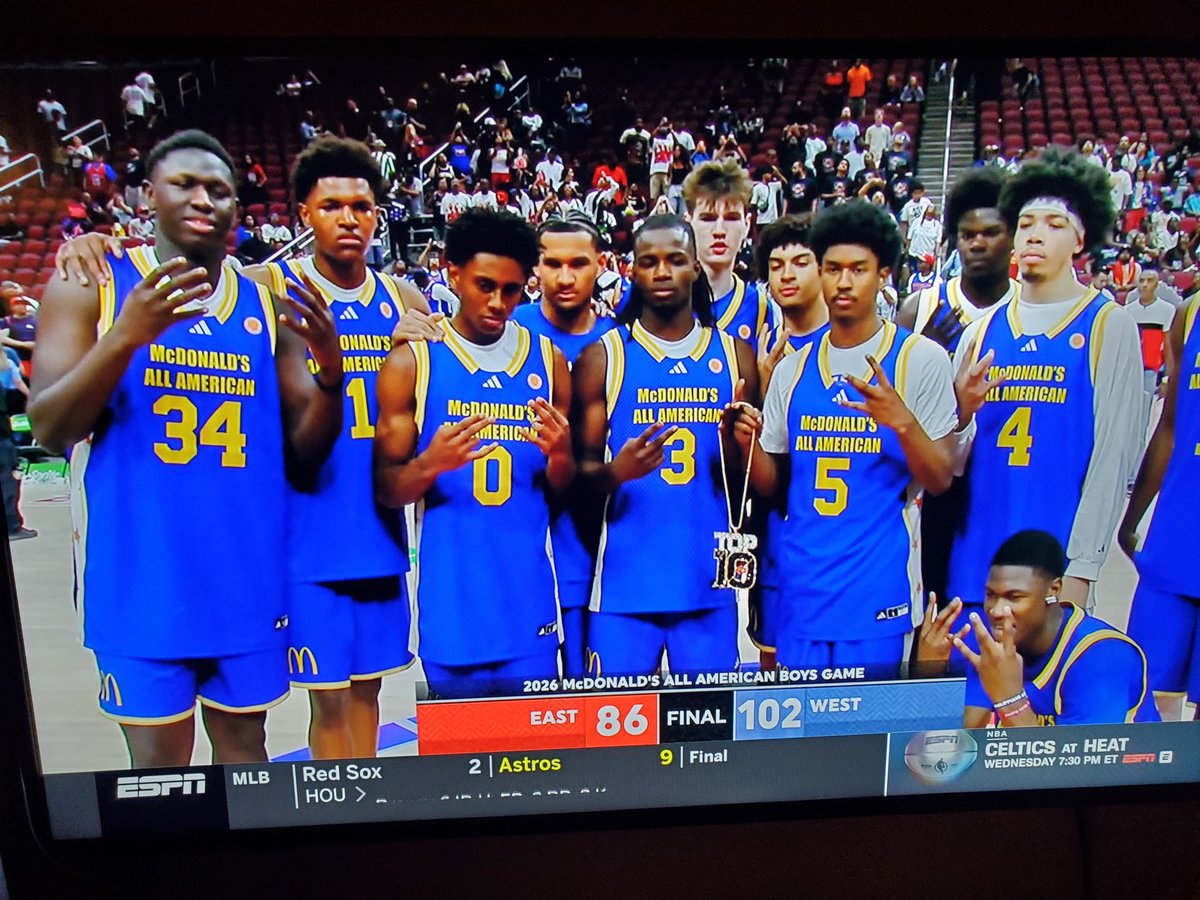 Drew King 🏀 tweet media