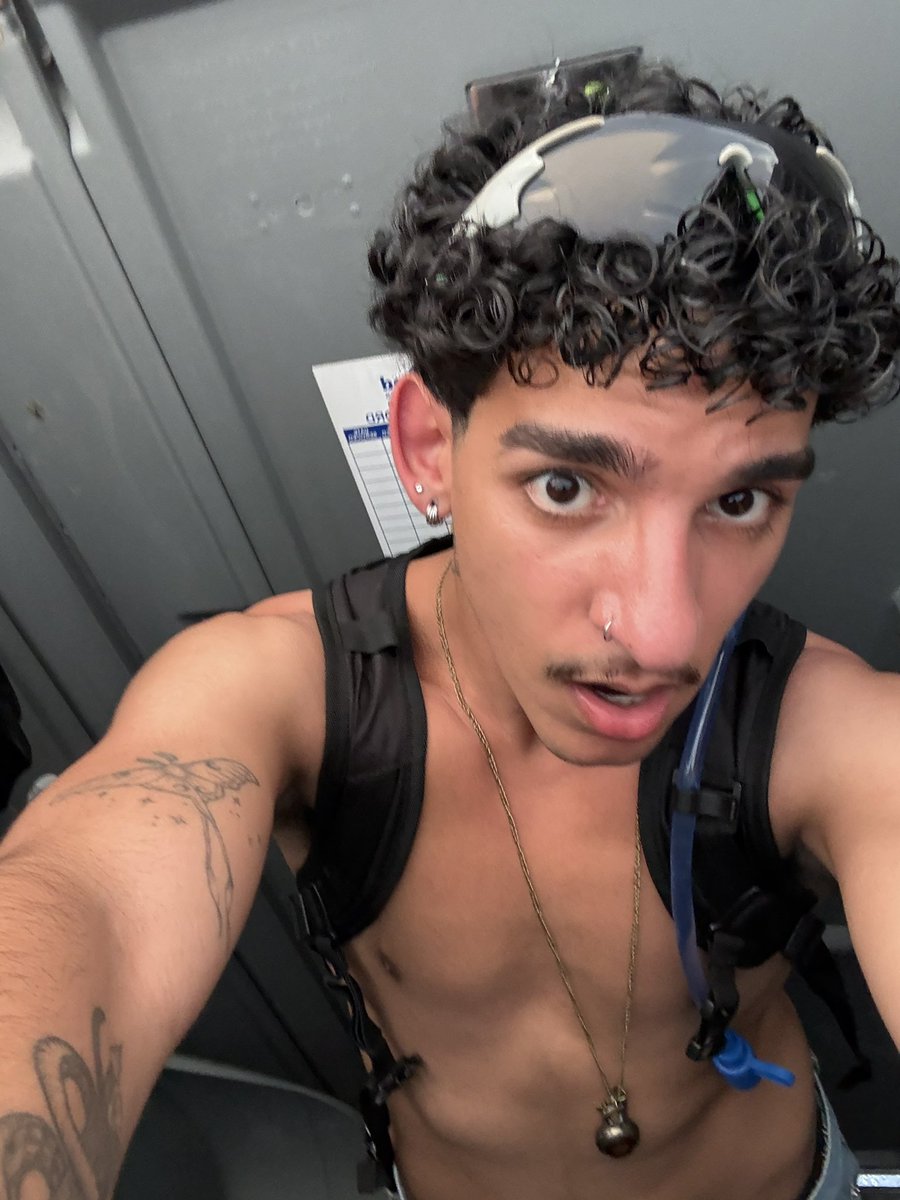 Online Lover tweet media