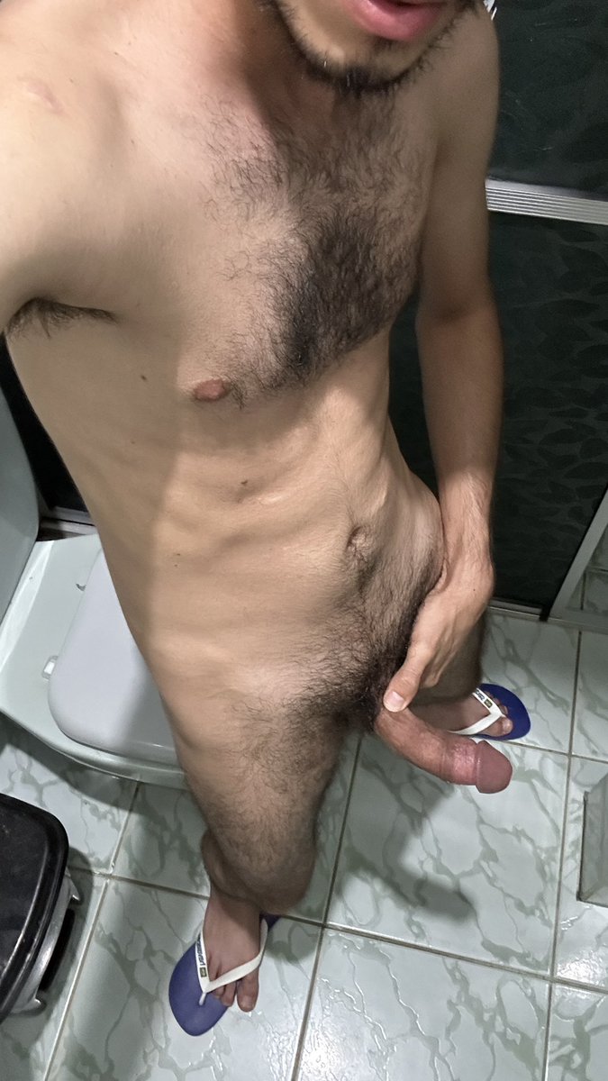 boy frottage ⚔️ tweet media