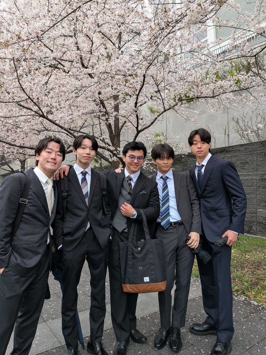 慶應義塾 tweet media