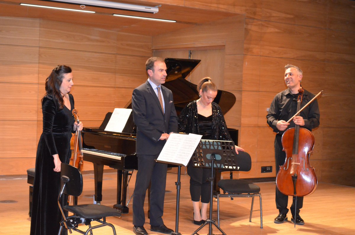 Diplomatic Observer tweet media