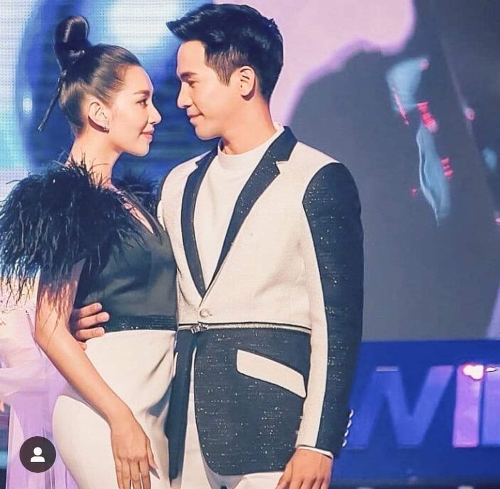 4696nid's tweet photo. 😊😊😊 เยอะเลย รูปนะ .. 3 งาน 1เมษา.. แปดปีแล้วก็เหมือนเมื่อวานนี้เอง ❤❤ https://t.co/vjOZUeWOCB