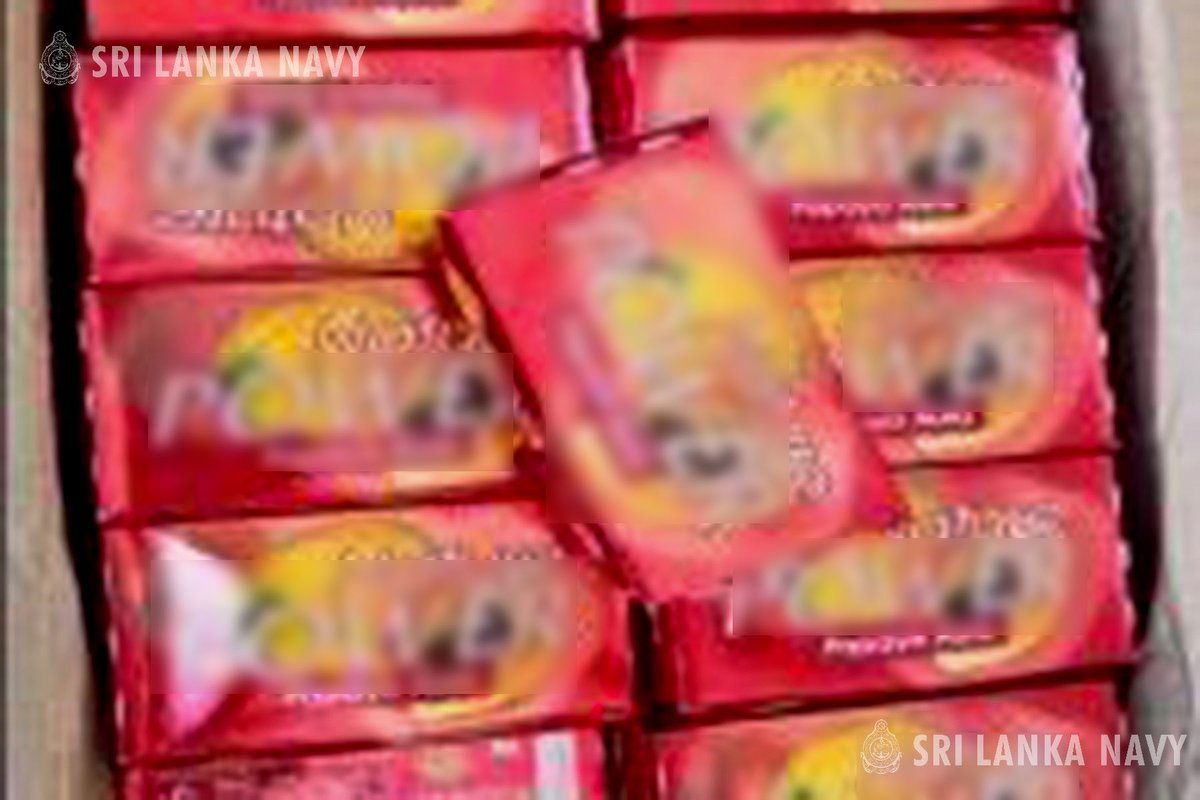 srilanka_navy's tweet image. In a recent coastal sweep, naval personnel seized a significant cache of smuggled items being moved through the Kalpitiya region.
@srilanka_navy #NavyOperations #StopSmuggling

Read more: shorturl.at/ZAuz4