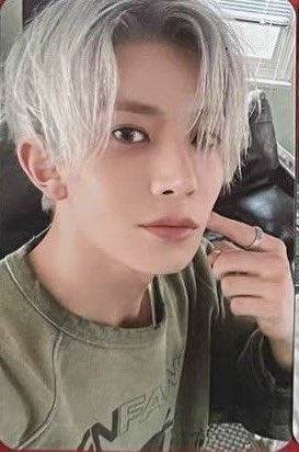 rocksjayy tweet media