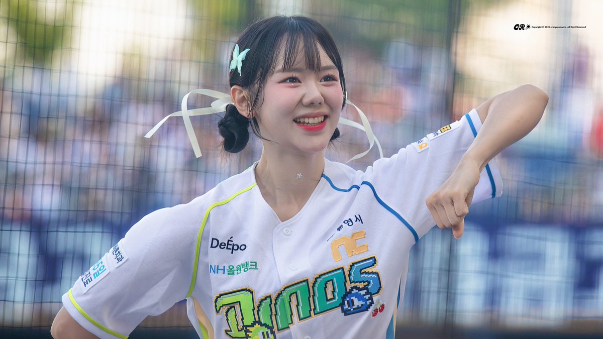 ᴏʀᴀɴɢᴇʀᴏᴍᴀɴᴄᴇ tweet media