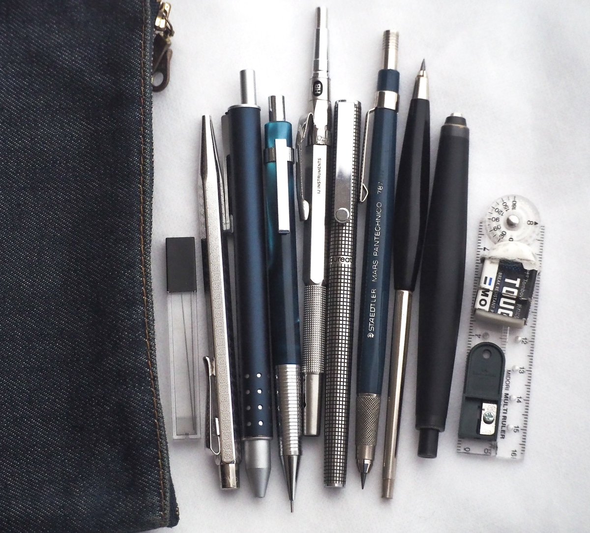 あおい tweet media