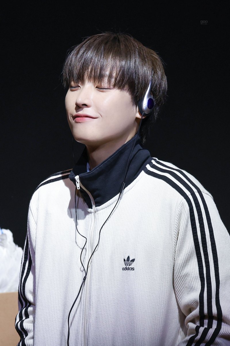 진모에 tweet media