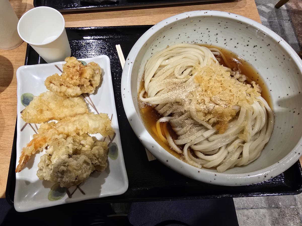 リズド tweet media