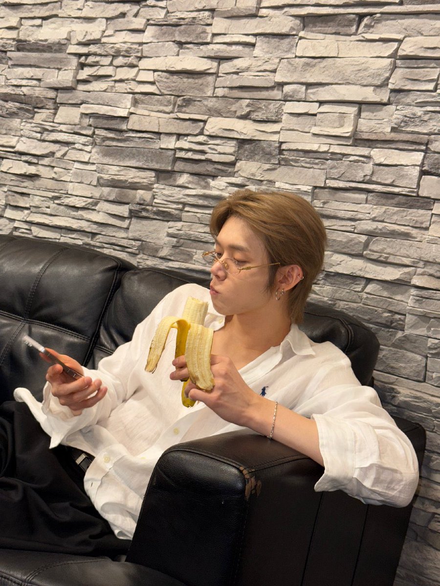 ‎오물조물 tweet media