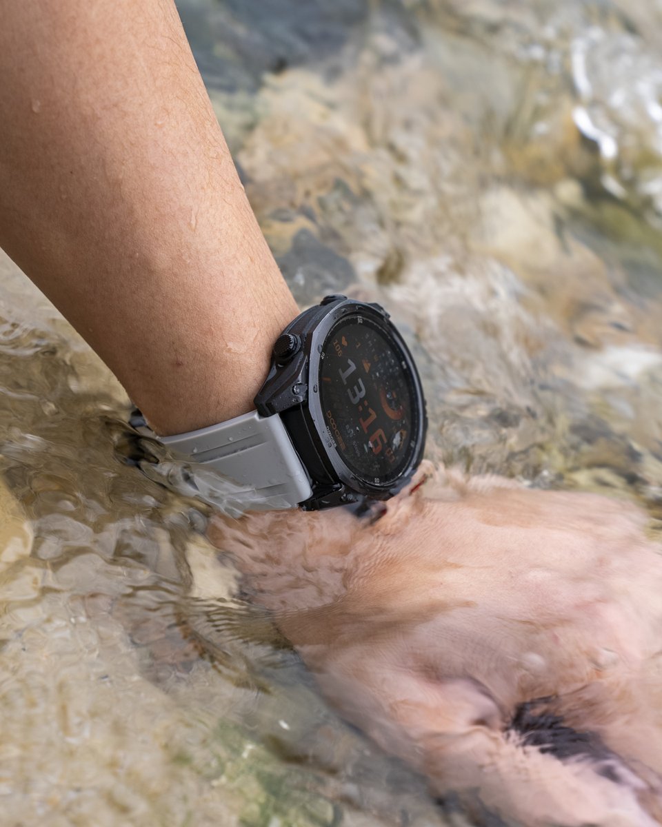 DOOGEE_official's tweet image. 🌊 Waterproof, worry-free.
Anywise W1 takes on streams, splashes, and every outdoor adventure with ease.
#DOOGEE #AnywiseW1 #SmartWatch #Waterproof #RuggedTech #OutdoorAdventure