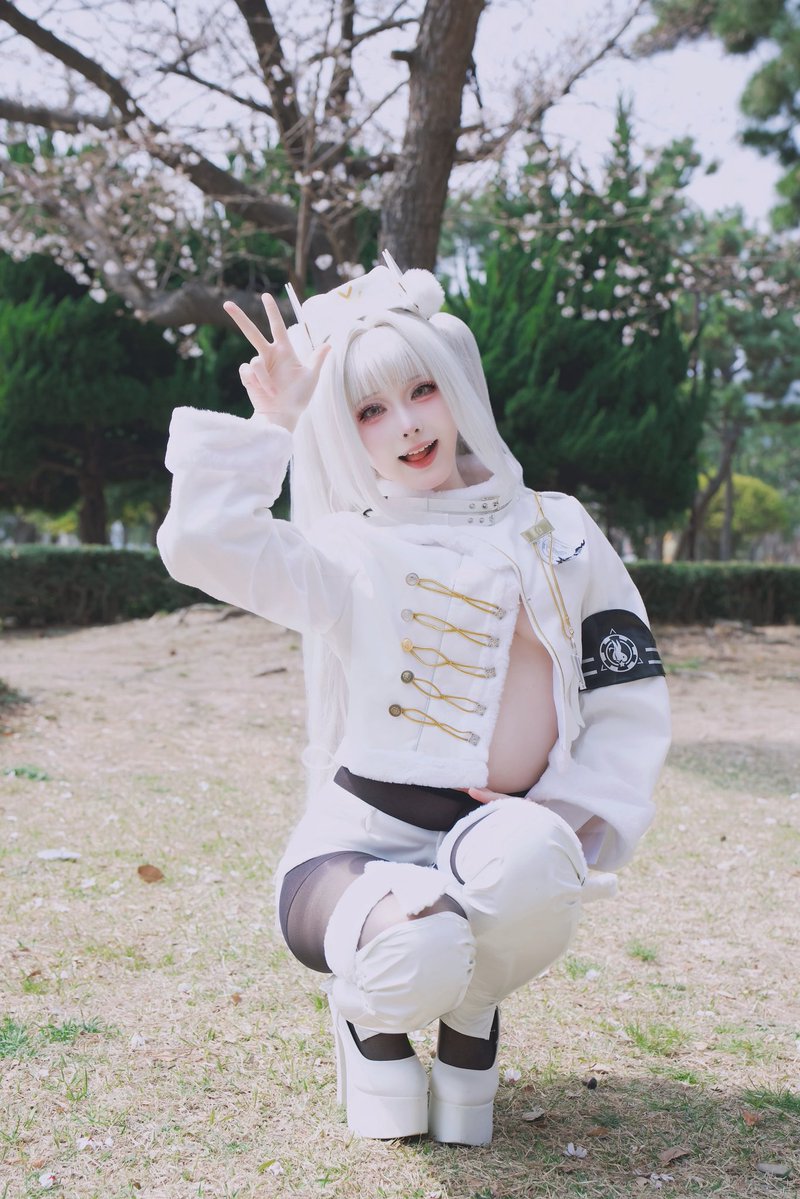 산 サン tweet media