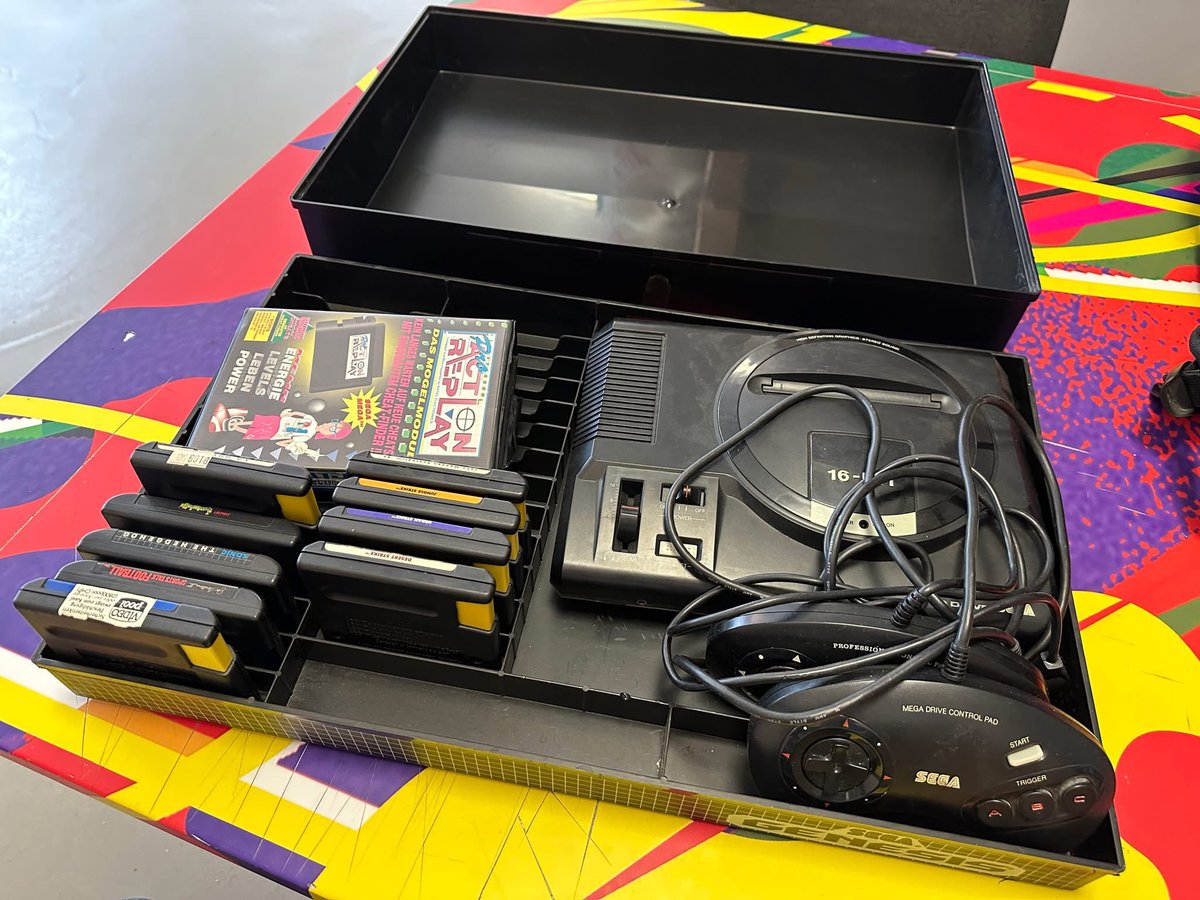 Digital Retro Park tweet media