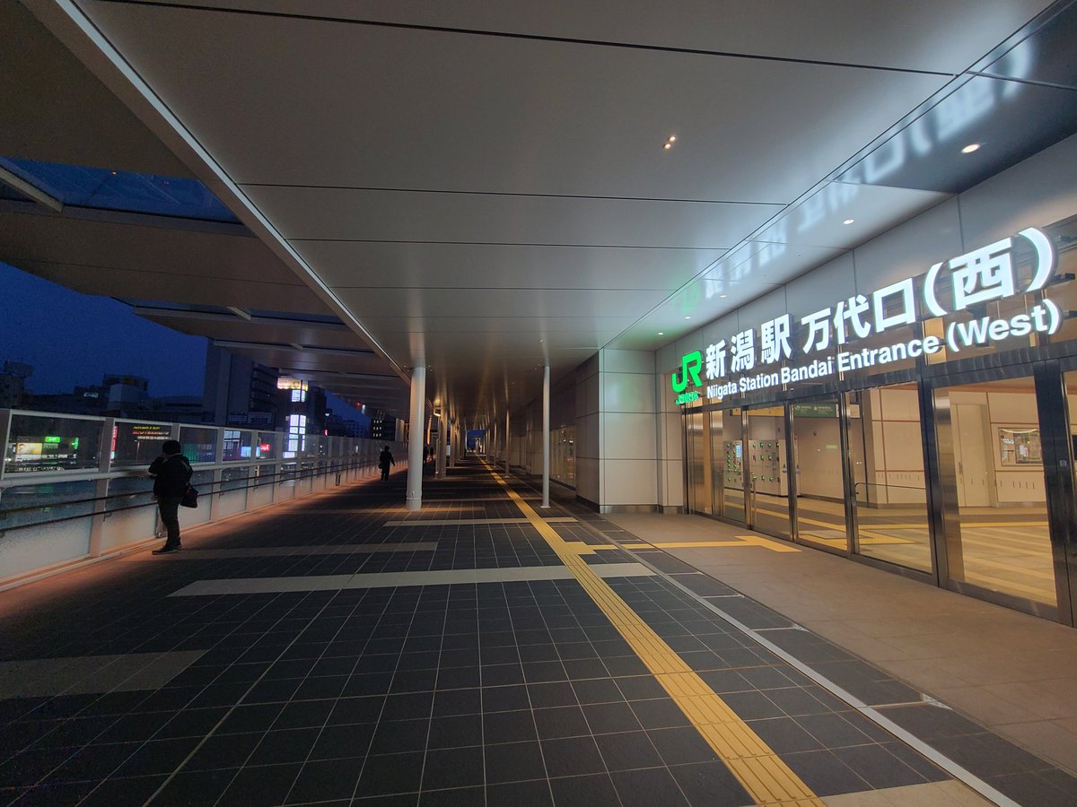 道ろじん tweet media