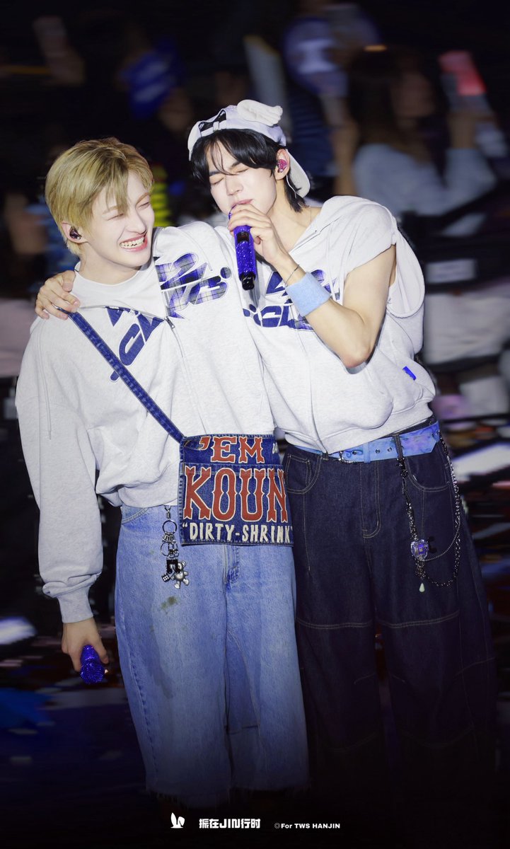 振在JIN行时 tweet media