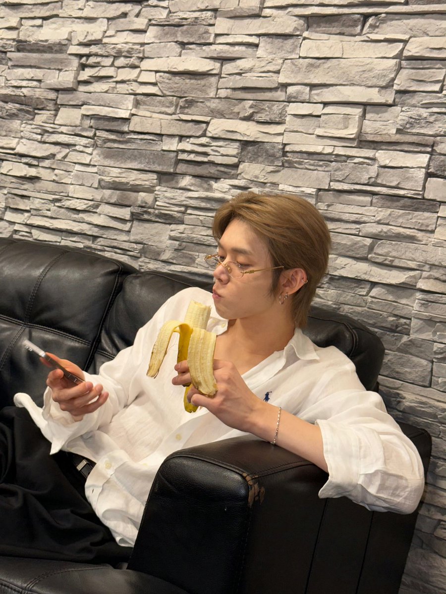 연반짝 tweet media