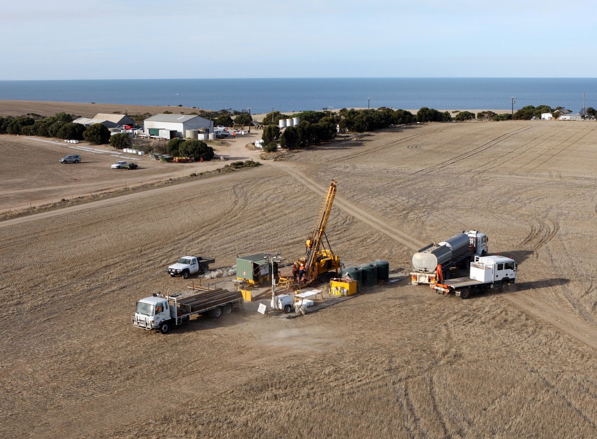 im_mining's tweet photo. Ausenco has been awarded the engineering, procurement and construction management contract for the Hillside copper-gold project on behalf of Rex Minerals, an Australian minerals exploration and development company | https://t.co/DiH8IE98N5 @Ausenco #RexMinerals #miningEPCM https://t.co/ilm6gQgLKc