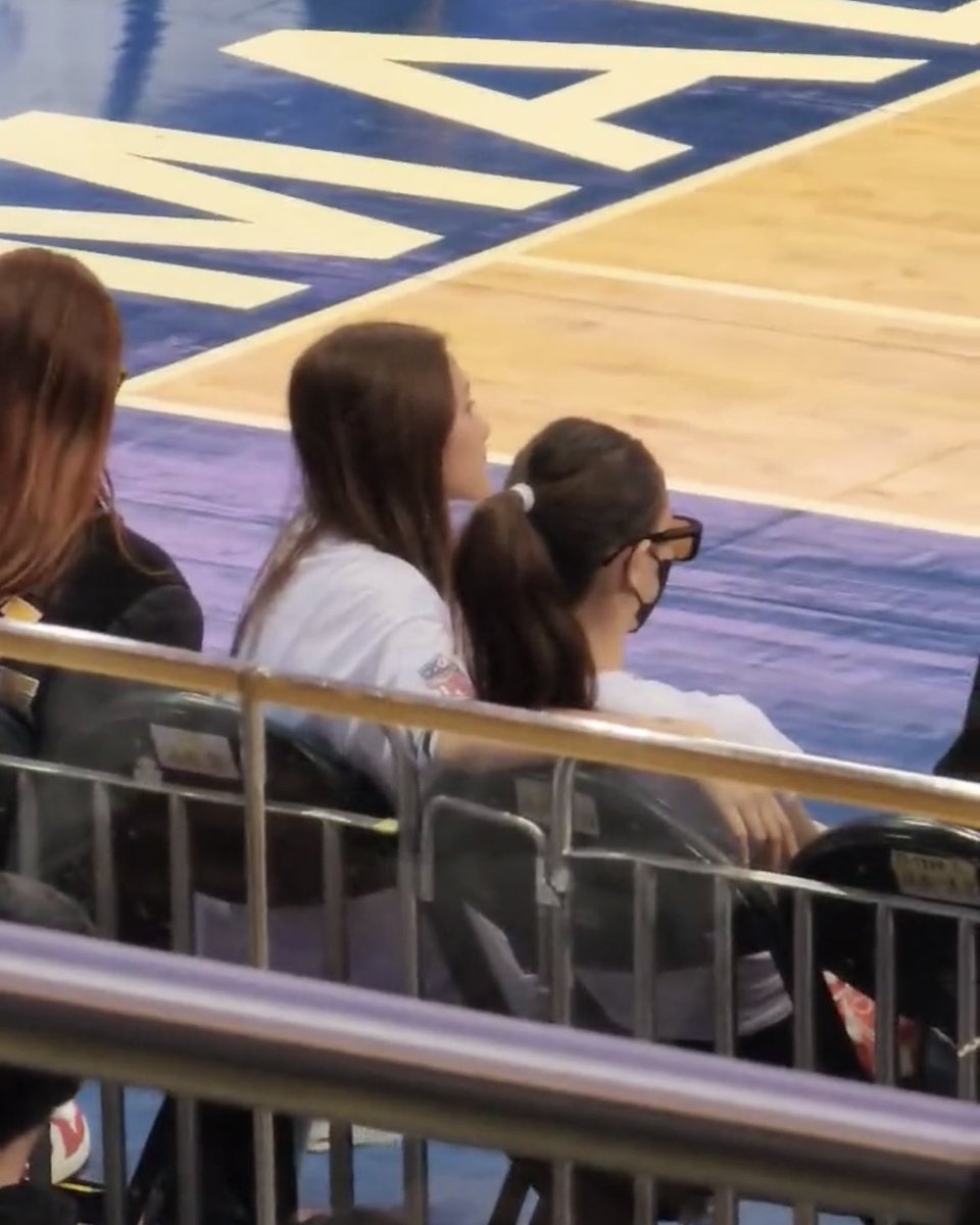 samsam ༊*·˚ tweet media