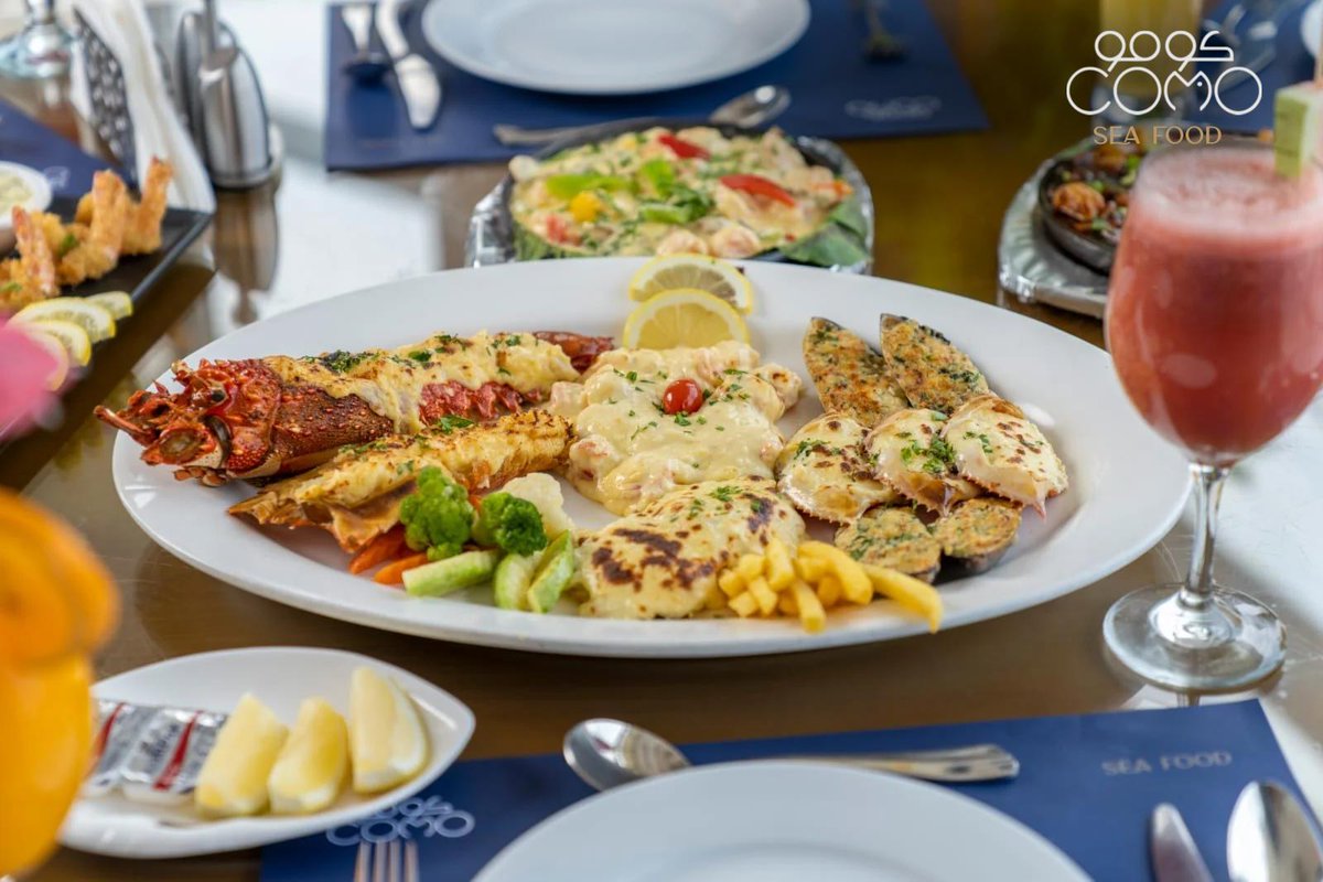 مطعم كومو tweet media