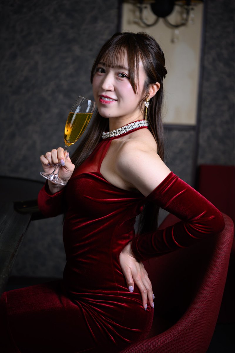 白川ゆなさん
<a href="/peachu_yuna/">白川ゆな🐶💙🩵</a> 

#ポートレート