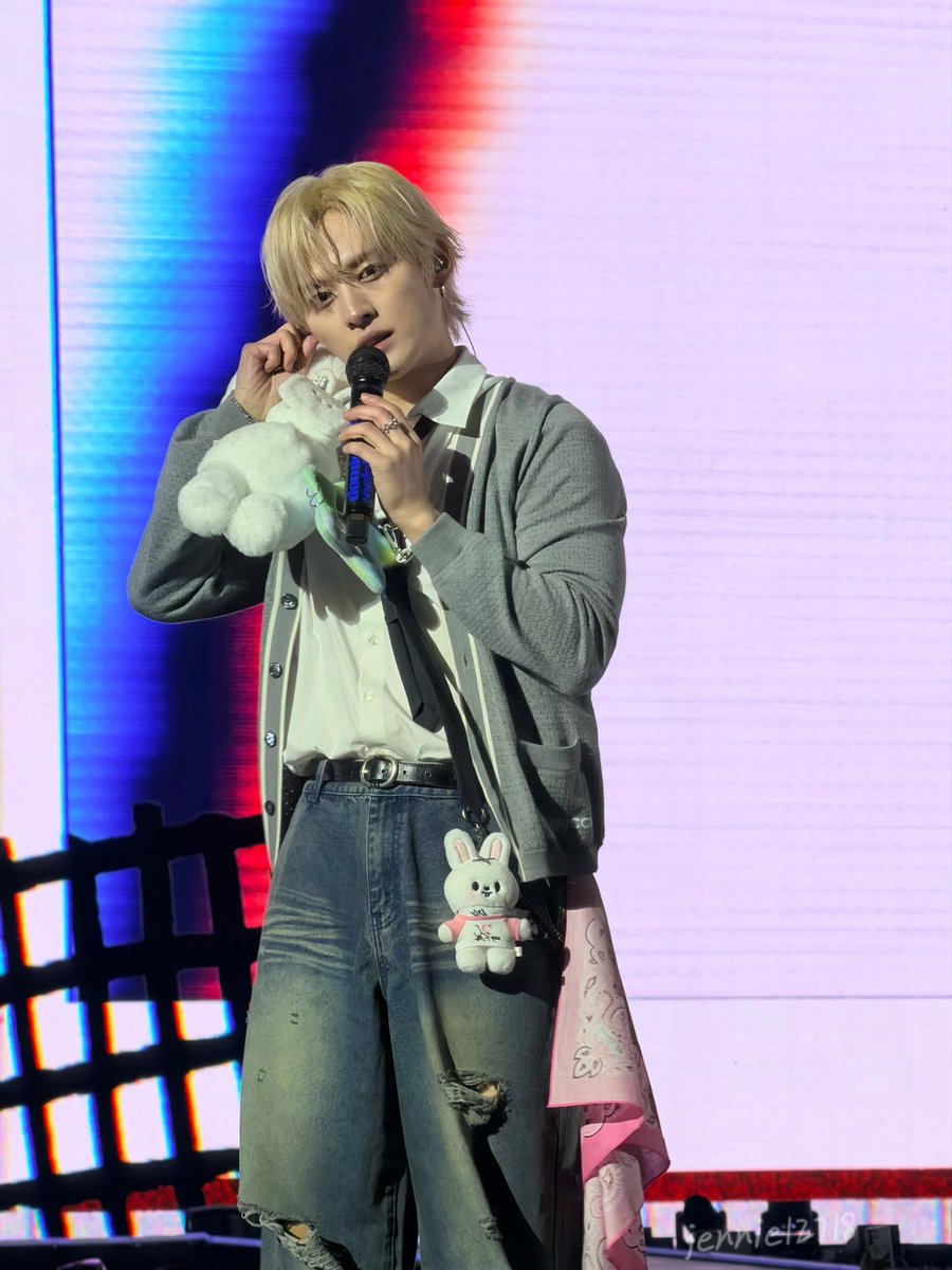 🌹🌹 tweet media