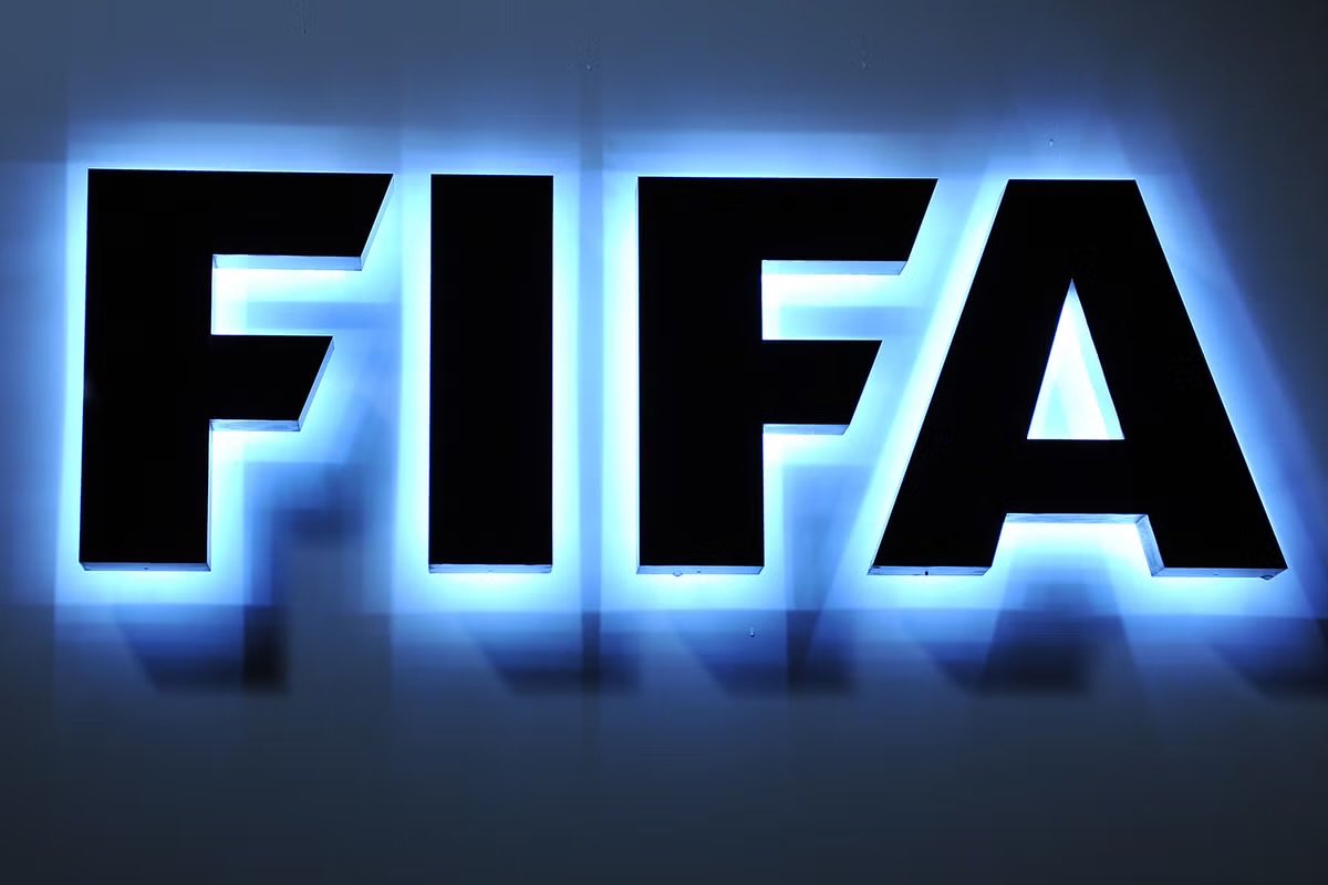 wallpassjournal's tweet photo. 🚨 UPDATE: The most recent FIFA rankings of ASEAN national teams after the 2027 AFC Asian Cup qualifiers and FIFA Series:

93. 🇹🇭 Thailand (+3)
99. 🇻🇳 Vietnam (+9)
122. 🇮🇩 Indonesia (-)
135. 🇵🇭 Philippines (+1)
138. 🇲🇾 Malaysia (-17)
147. 🇸🇬 Singapore (+1)
158. 🇲🇲 Myanmar (+5)
177. 🇰🇭 Cambodia (+2)
185. 🇱🇦 Laos (+5)
193. 🇧🇳 Brunei (-5)
200. 🇹🇱 Timor Leste (-2)

🇻🇳 Vietnam recorded the biggest rise (+9), while 🇲🇾 Malaysia dropped 17 places and now sit below the 🇵🇭 Philippines and even 🇿🇼 Zimbabwe 😯