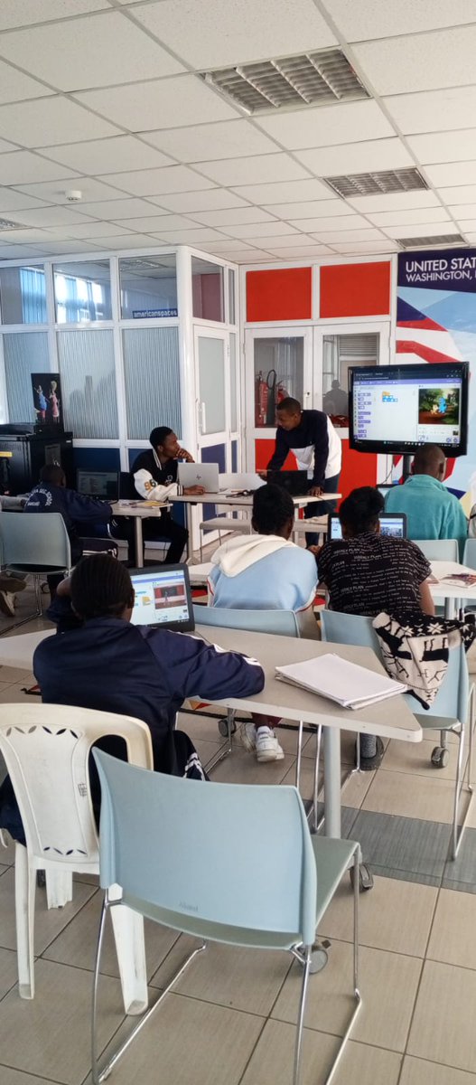 tinkacode's tweet photo. When kids learn coding and Robotics, they are not just using technology, they are creating it. They move from consumers to creators, turning ideas into smart gadgets, games and real-life situations https://t.co/JbxVmJz9yp