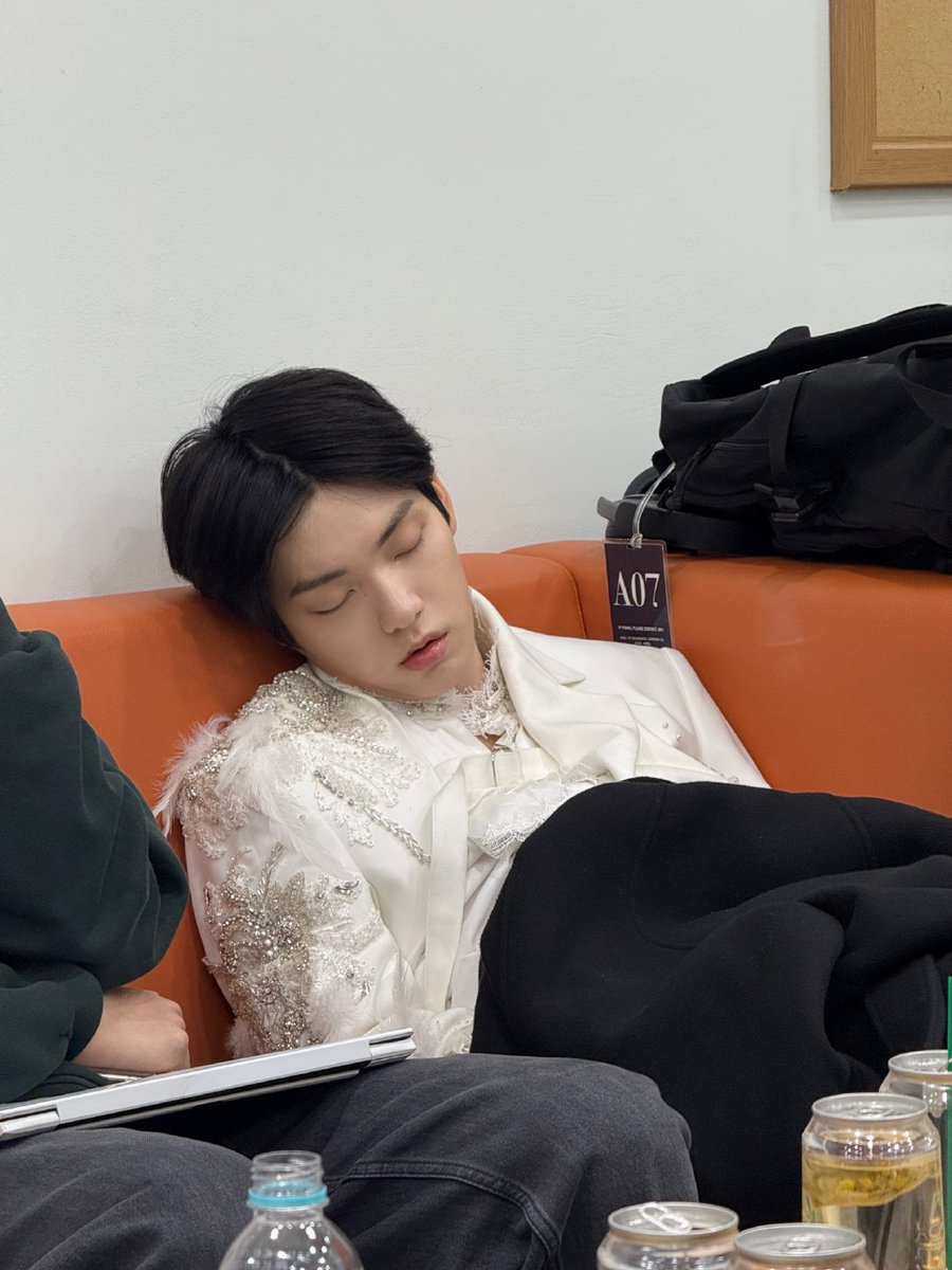 TXT Charts tweet media