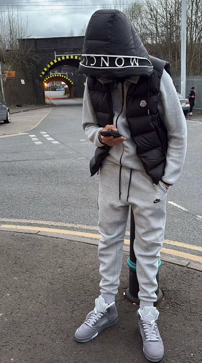 Phine Ladz tweet media