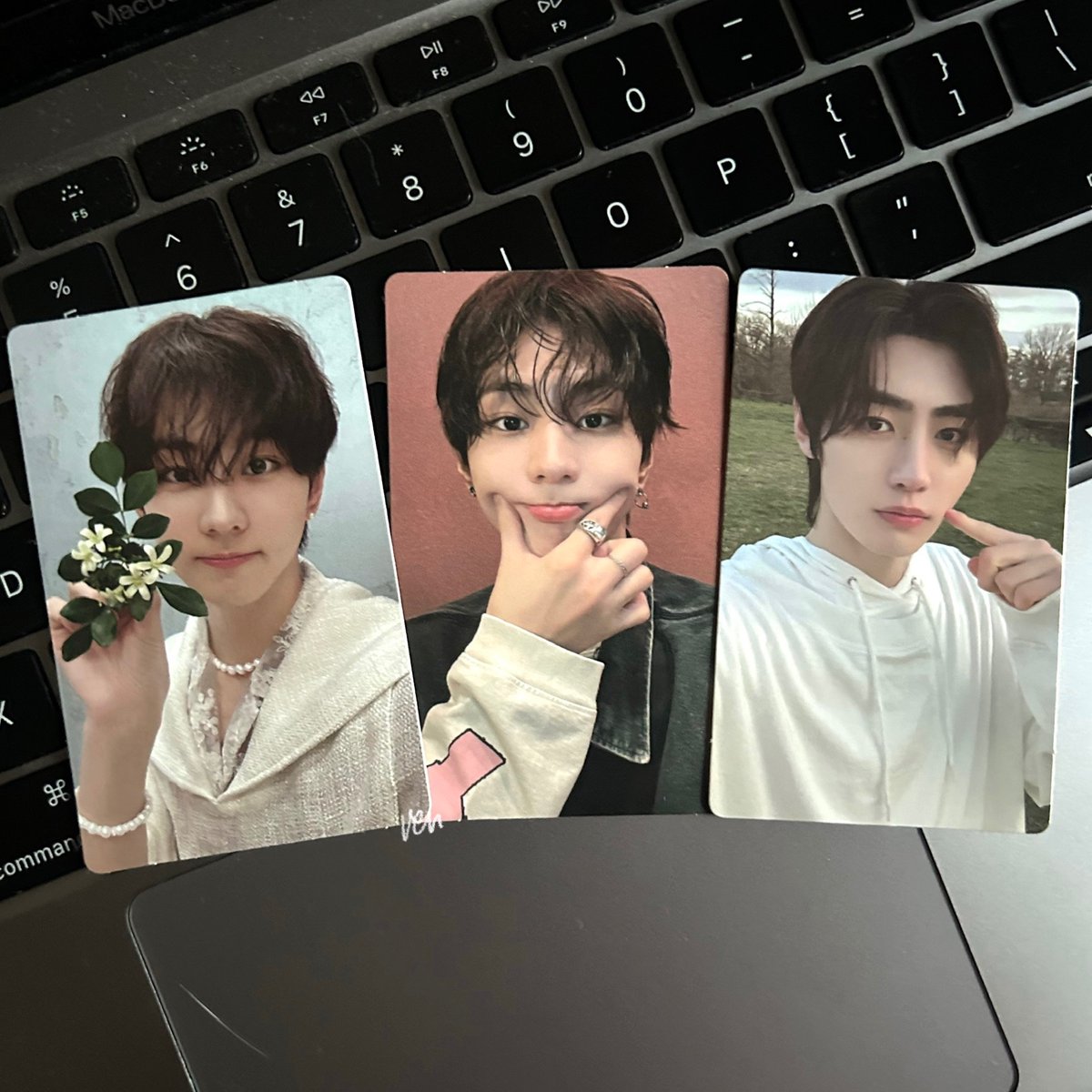 rikiceipt's tweet photo. wts lfb ph

jungwon orange blood set
₱500, payo
can send condi through dms. hoon has marks!

dm/reply to claim ~

t. enhypen jungwon sunghoon kalpa flower ksana dark blood hoodie https://t.co/zdLPZVKbwL