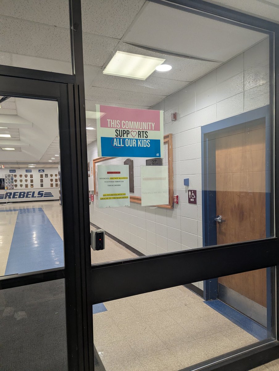 Nicole Solas, Sued by the Teachers Union tweet media