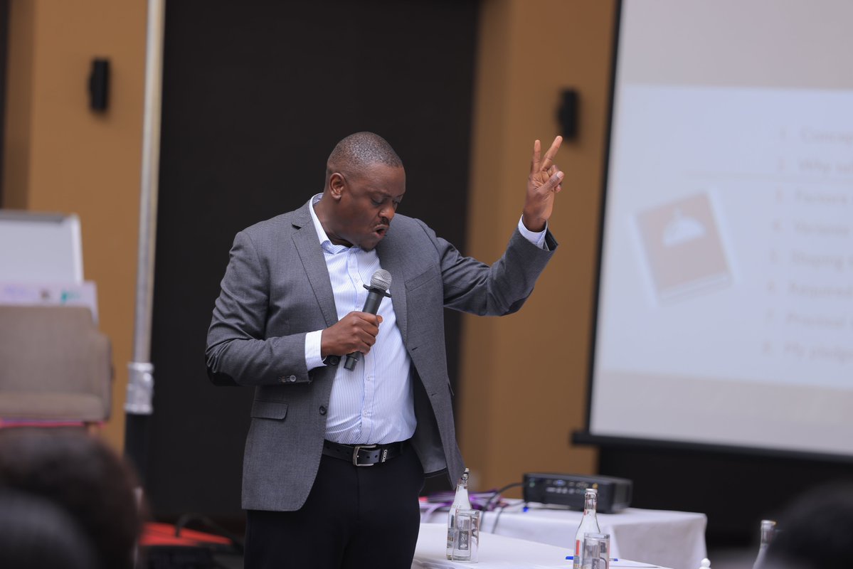 Esc_uganda's tweet image. At the ongoing induction of newly appointed Headteachers, Ronnie Mbabaali delivered a powerful address on “Mindset. He urged leaders to shift from a Fixed to a Growth Mindset to drive excellence, accountability &amp;amp;quality education.
#ESCPerformanceReview @ps_lukwago @BukenyaLillian