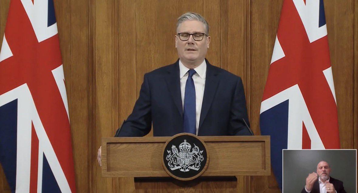 The Chaser tweet media