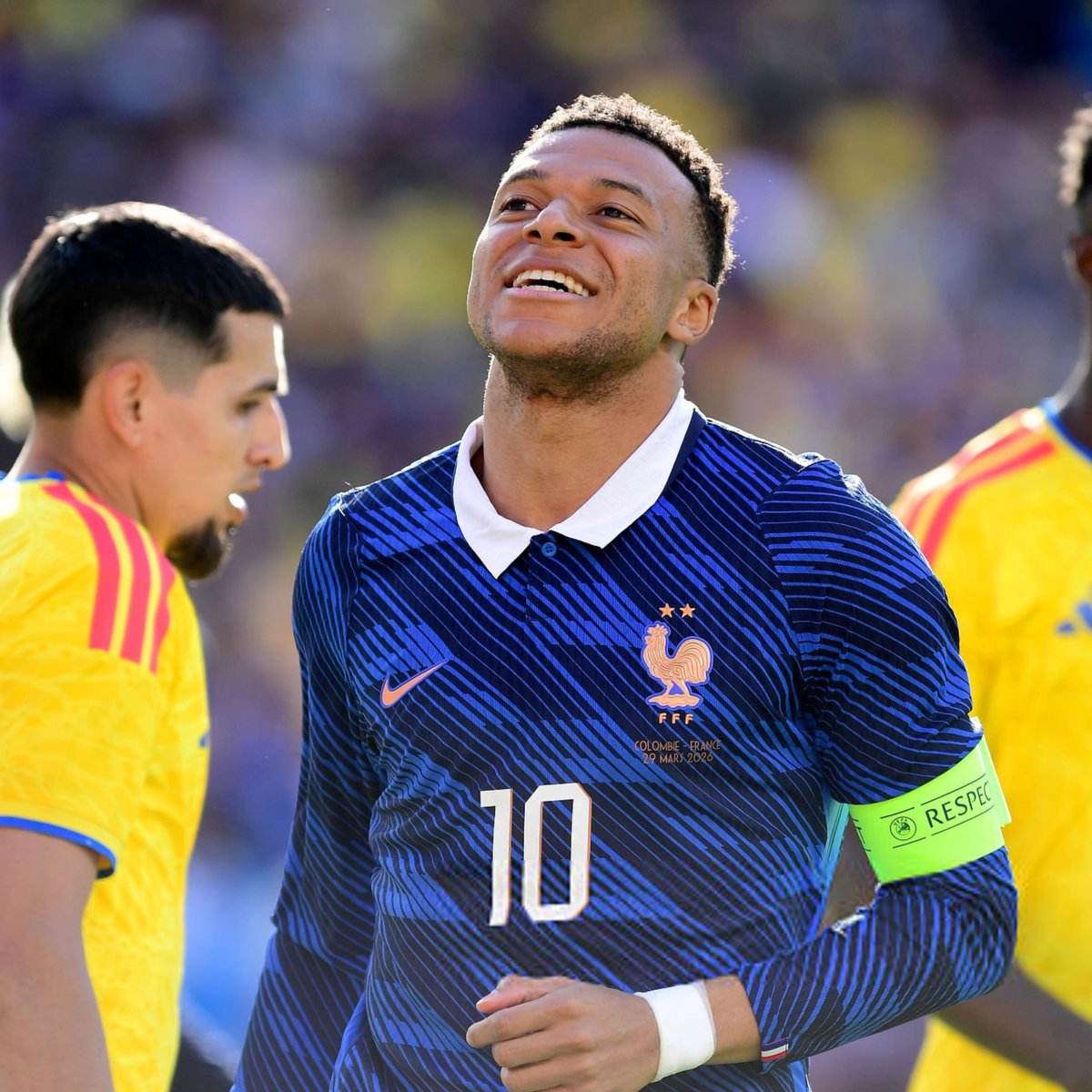 Vibes Foot tweet media