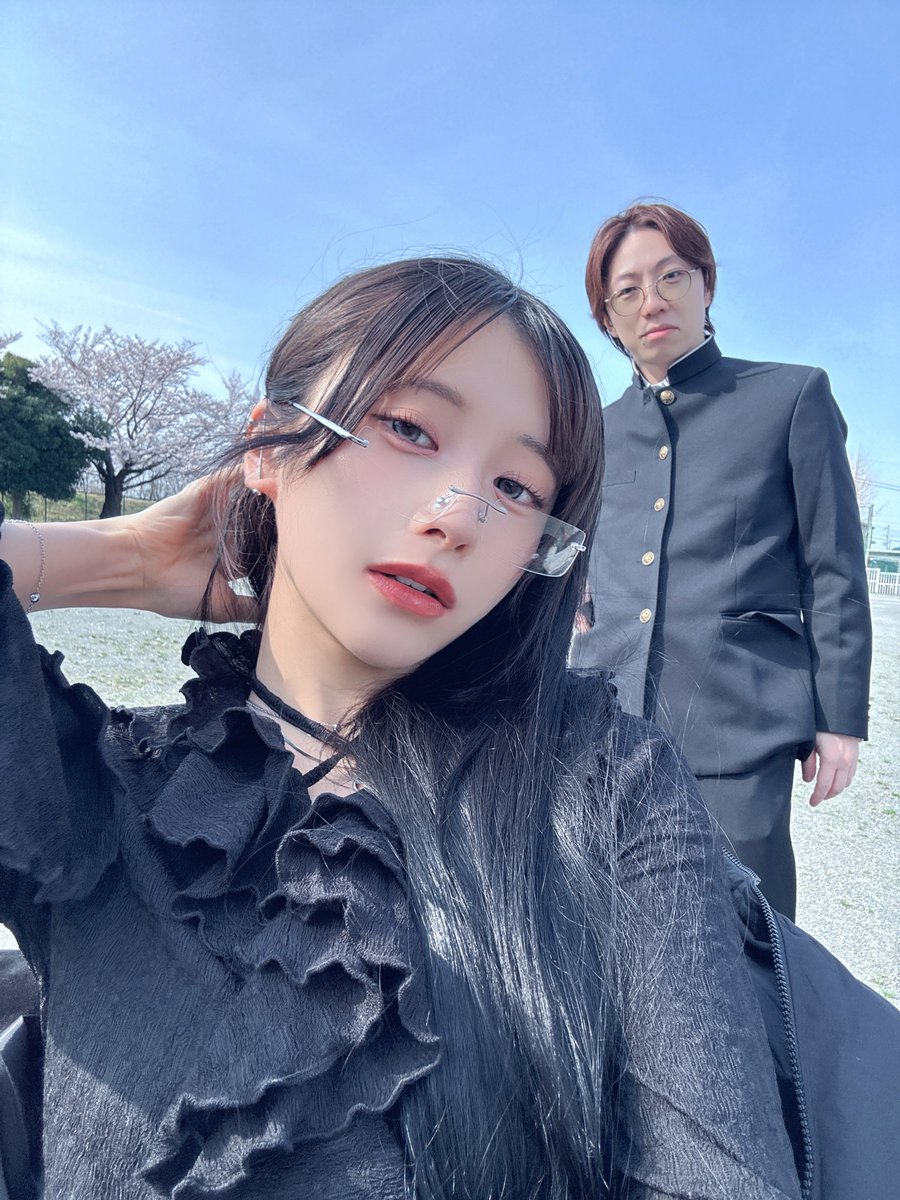 汐見まとい tweet media