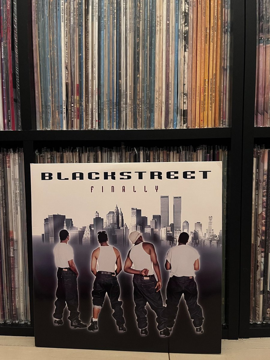 こんばんは〜😊
久しぶりにレコード回す😝
´90はこんな感じの曲をよく聴いていた🥰