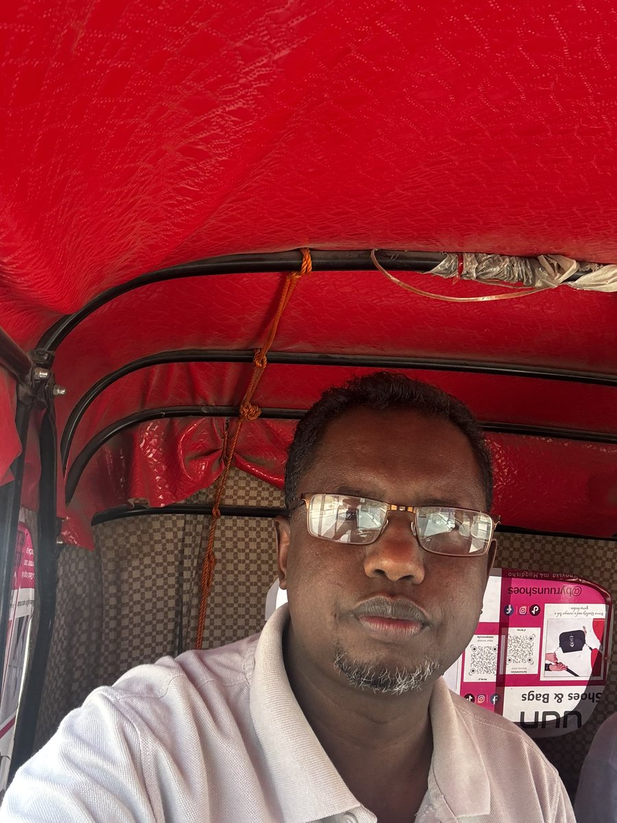 dhoorebbc's tweet photo. While in #Mogadishu, using rickshaw transport and having a cortado at #Beydan Coffee Shop will give you unforgettable memories. https://t.co/EwxiiWCdHZ