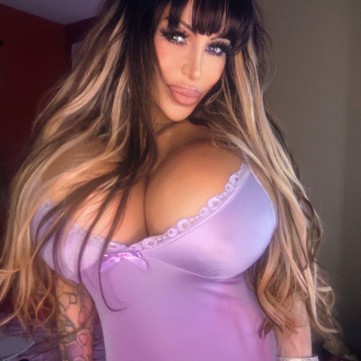 Danielle Derek💋 tweet media