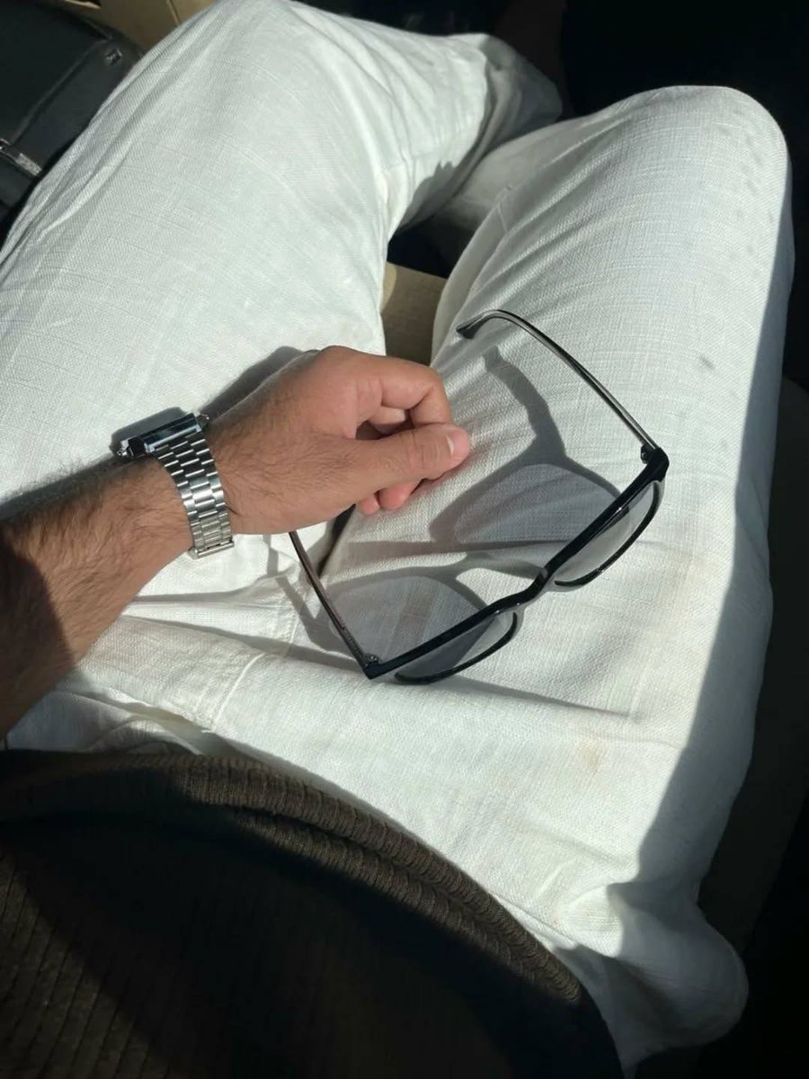 duttapromax's tweet photo. 11:11 Manifesting🪬
Our hands occupied with blessings , can't hold grudges🧿

Bhagwan ji ,
If someone feel jealous of my happiness i pray u bless them with so much happiness that mine no longer matters to them .💫 https://t.co/HxoHforZCB